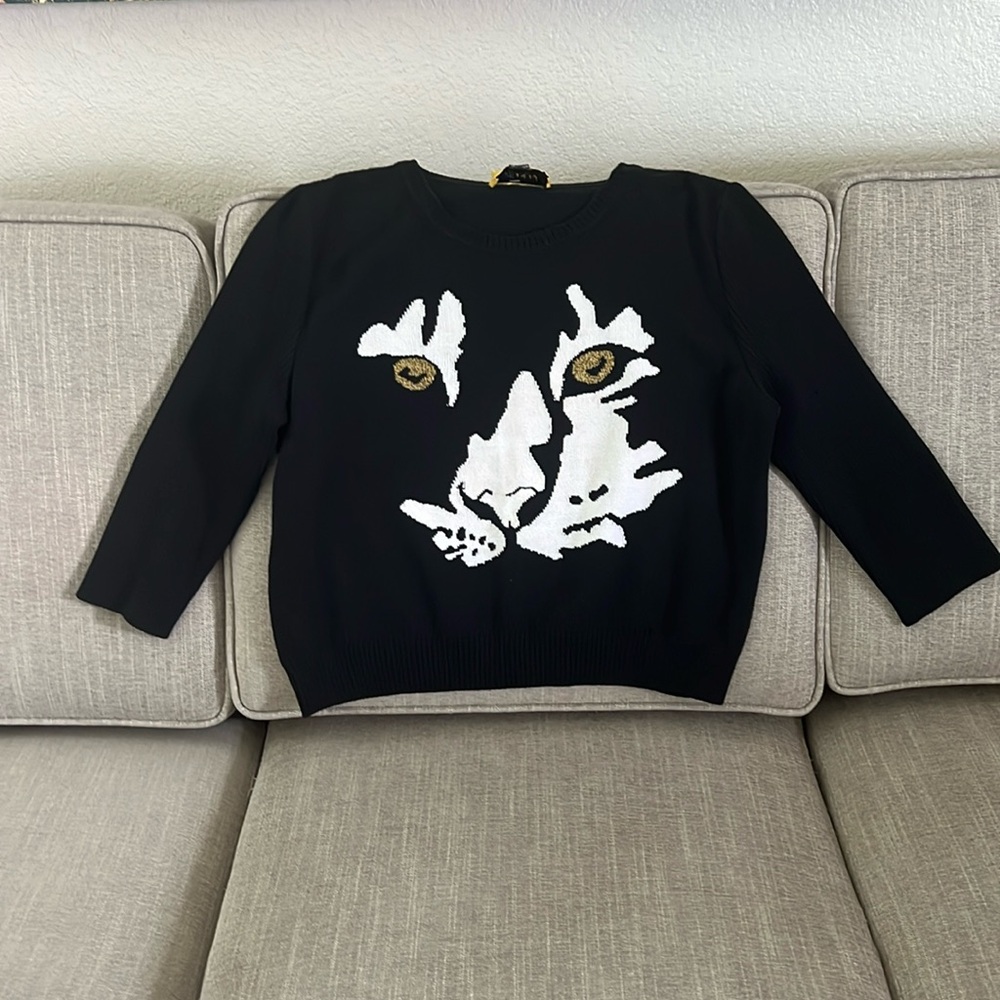 St. John Black Crewneck Sweater with White and Gold Cat Face